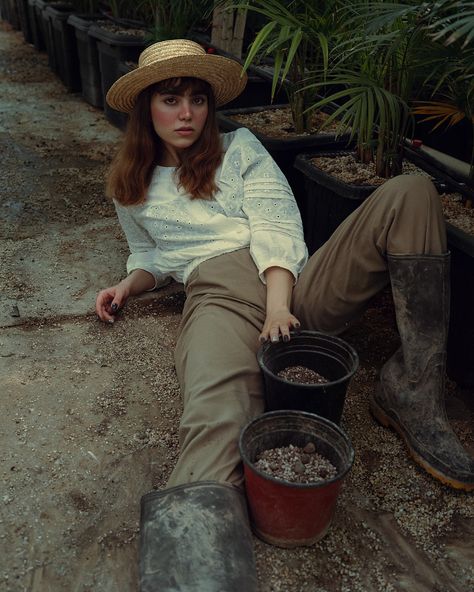 A woman sitting on the ground with two buckets photo – Free Portrait Image on Unsplash Person Sitting On Ground, Sitting On Ground Reference, Ground Reference, Sitting On Ground, Websites Inspiration, Night Portrait, Photoshoot Makeup, Portrait Fashion, Woman Sitting