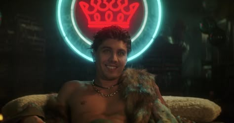 How the Cat King in 'Dead Boy Detectives' captures a familiar queer dynamic Cat King Dead Boy, Lukas Gage, Best Restaurants In La, Cat King, Dead Boy, Teen Tv, Face Icon, The Way He Looks, Detective Agency