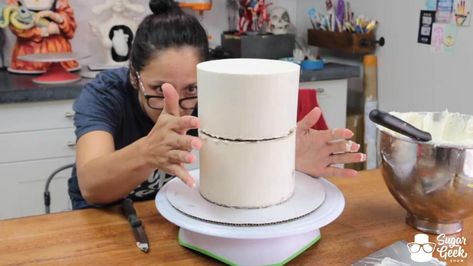 Barrel Wedding Cake, Cake Decorating Basics, Double Barrel Cake, Cake Sizes And Servings, Wedding Cake Tutorial, Sugar Geek, Barrel Cake, Tall Cake, How To Stack Cakes