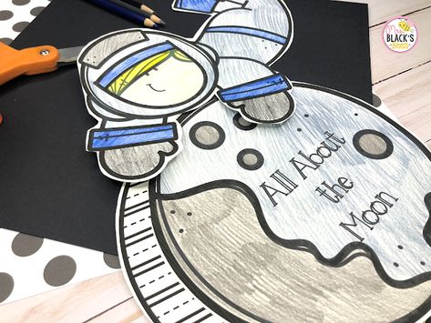 Are your students learning about the moon or the solar  system?  They will LOVE this craft and  writing activity.  These lessons are so  easy to prep and make a wonderful display once completed.  The activities are best suited for students  in Kindergarten, First or Second grades.   Students will have a blast as they color and then record their learning  about the moon. Love You To The Moon And Back Craft, Astronaut Topper, First Grade Crafts, Moon Craft, Crafts By Month, Moon Activities, Students Gifts, Valentines Day Bulletin Board, Back Flip