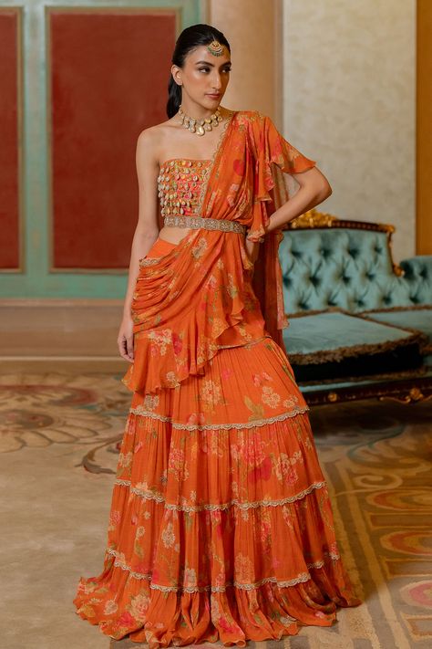 Buy Orange Saree Chiffon Printed Floral Pre-stitched With Blouse For Women by Paulmi and Harsh Online at Aza Fashions. Floral Ruffle Saree, Orange Saree Look, Mehendi Dresses, Blouse Corset, Ruffled Saree, Scallop Embroidery, Orange Lehenga, Mehendi Outfit, Stitched Saree