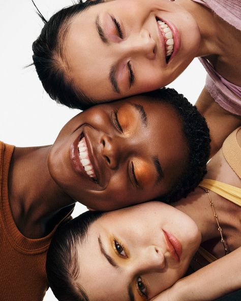 Glossier Campaign, Glossier Ad, Glossy Eyeshadow, Monochrome Makeup, Gracie Abrams, Eyes Closed, Beauty Shoot, Photo Makeup, Autumn Beauty