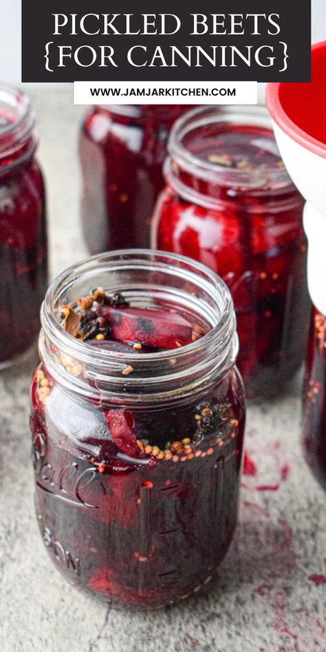 Jar of pickled beets Easy Pickled Carrots Recipe, Best Pickled Beets Recipe, How To Pickle Beets, Beets Canning, Pickle Beets, Recipes Beets, Canned Beets, Canned Pickled Beets, Canning Beets