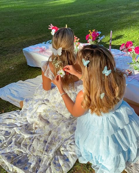 Summer kickoff party theme: garden fairy🪴🧚🏼‍♀️⛲️ Fairy Garden Theme Party, Fairy Garden Theme, Mccall Mitchell, Butterfly Theme Party, Theme Garden, Fairy Theme Party, Fairytale Aesthetic, Fairy Hair, Garden Fairy