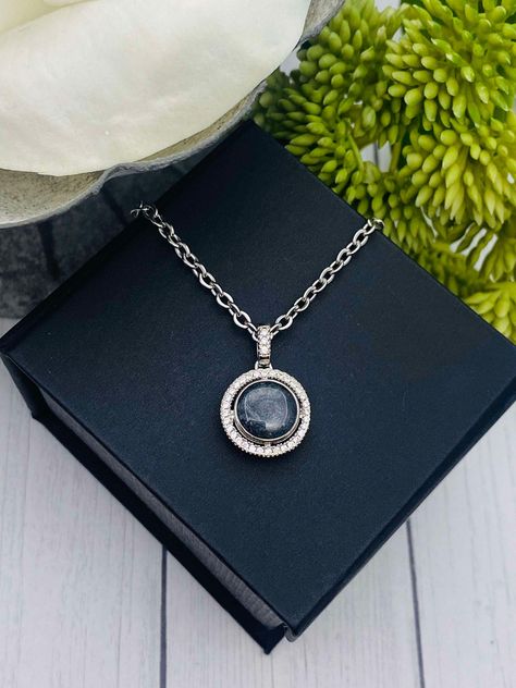 Cremation Jewelry, Round Pendant With Ashes, Cremains Necklace, Sterling Silver, Rose Gold, Gold, Pet Loss, Memorial Jewelry by SoulImpressionsShop on Etsy Pet Ashes, Order Confirmation, Human Ashes, Cremation Jewelry, Memorial Jewelry, Pet Loss, Necklace Sterling Silver, Round Pendant, Gold Gold