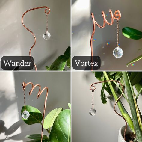 Plant Stakes Decorative, Plant Stakes Diy, Copper Suncatcher, Boho Plant Decor, Plant Pokes, Plant Space, Plant Vines, Indoor Plant Trellis, Plant Stick