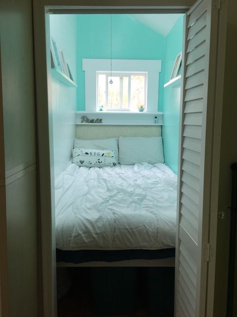 Completed “smallest bedroom ever”.... so bright and cheerful.  #superdupercozy #smallestbedroomever #tinyroom #smallbedroom #bluelagoonpaint #harrypotterroom #porchreno #tinyhome #roomforone #itsallineed #ikealedgeshelves #readabooknook #cozybedroom #whiteandteal #robinseggbluepaint #peacefullbedroom #barelyturquoisepaint Smallest Bedroom, Very Small Bedroom, Tiny Bed, Narrow Bedroom, Bed In Closet Aesthetic, Small Bedroom Furniture, Closet Bed, Closet Aesthetic, Bedroom Decor For Couples