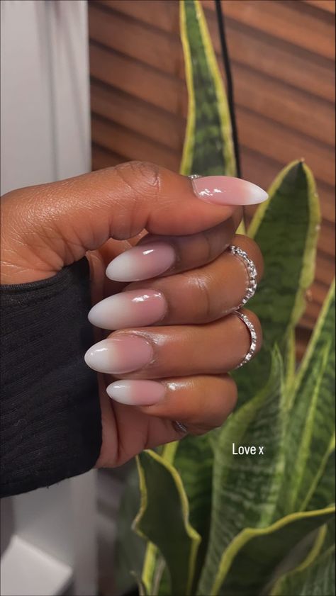 Nail Extension Designs Ombre, Ombre Nail Extensions, Ombre Nails Oval Shape, Round Nail Extensions, French Tip Ombre Nails Almond, Oval Ombre Acrylic Nails, Boujee Nails Designs Short, Almond French Ombre Nails, Ombre French Tip Nails Short