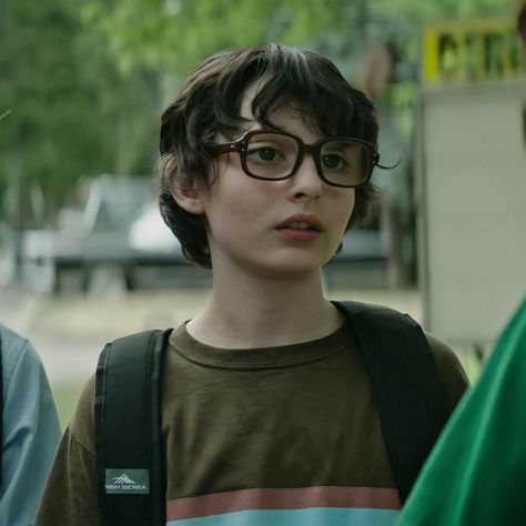 Richie Toizer, Finn Wolfhard Characters, Eddie And Richie, It Characters, Tears Of A Clown, Lgbtq Characters, Boy With Glasses, Finn Wolfhard Cute, It Reddie