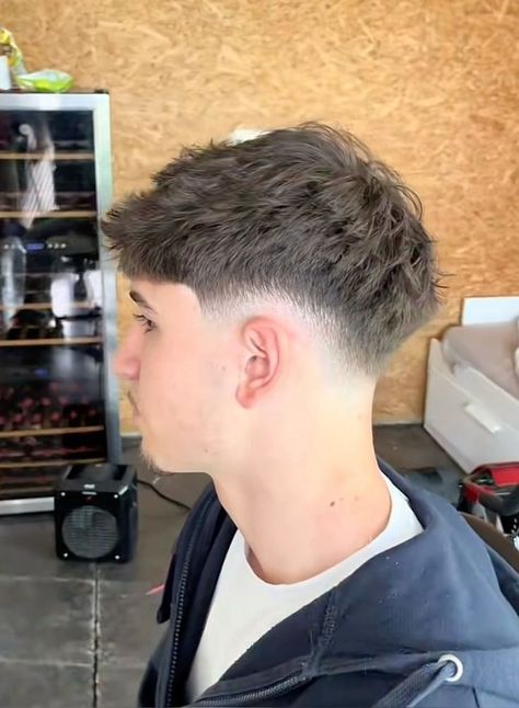 Short Hair Taper, Mens Fade Haircut, Tapper Fade, Mens Haircuts Thick Hair, Taper Fade Short Hair, Memes Funny Hilarious, Cat Memes Funny, Fade Haircut Curly Hair, Low Taper Fade Haircut