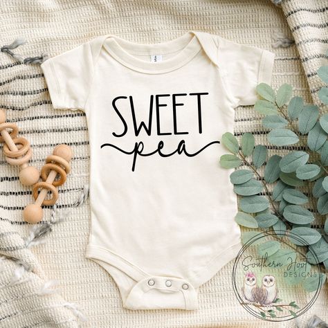 Sweet Pea Onesie® Cute Baby Onesie® Baby Shower Gift Coming - Etsy Canada Baby Clothes Gift, Grandma Onesie, Newborn Girl Gift, Natural Baby Clothes, Funny Baby Onesie, Pregnancy Announcement Onesie, Natural Newborn, Gift For Newborn