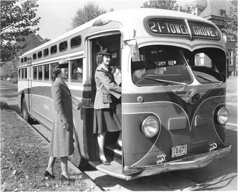 St Louis Buses 1940s 1950s 1960s - #21 Tower Grove - Fashion - Public Transportation - St Louis Vintage Photographs (photo pic Saint Louis MO Missouri history historic) Pismo Beach, Indianapolis 500, Rosa Parks, Historical Landmarks, St Louis Missouri, St Louis Mo, Saint Louis, Vintage Photographs, Park City