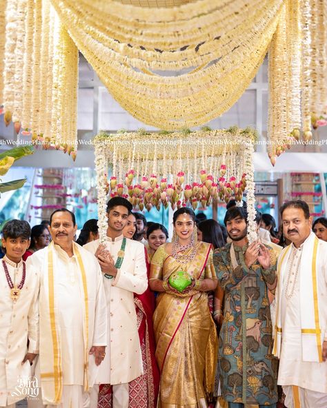 Under a floral canopy of dreams, our bride @tharunireddy setting was crafted to perfection. Here’s to moments that feel like magic, memories etched forever, and a love story unfolding in grandeur. ✨🪷 Decor & Design : @vividhweddingplanners Venue : JRC Conventions & Trade Fairs #VividhWeddingPlanners #brideentry #southindianbride #floralchaddar #bridalentryideas [ traditional decor, Indian weddings, hyderabad wedding decor, hyderabad events, pink & white wedding, brides of hyderabad, bride... Hyderabad Wedding, Floral Canopy, Pink White Wedding, Bride Entry, Wedding Brides, A Love Story, Indian Weddings, South Indian Bride, Traditional Decor