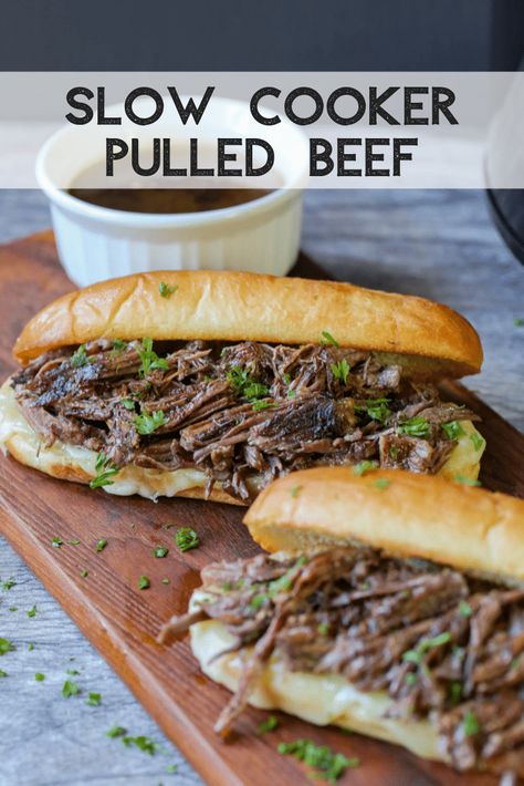 Crockpot Au Jus, Crockpot Pulled Beef, Slow Cooker Pulled Beef, Slow Cooker Tikka Masala, Shredded Beef Sandwiches, Hot Beef Sandwiches, French Dip Sandwiches, Dip Sandwiches, Crockpot Recipes Beef Stew