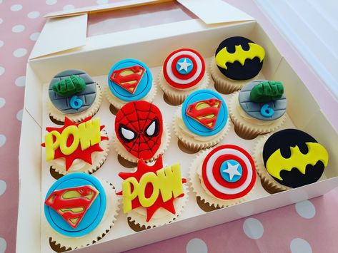 Marvel Avengers Cupcakes, Marvel Cupcakes Ideas, Superhero Birthday Cupcakes, Marvel Cupcake Ideas, Marvel Pasta, Marvel Cakes For Boys, Cupcakes Avengers, Marvel Cupcakes, Avengers Cupcakes