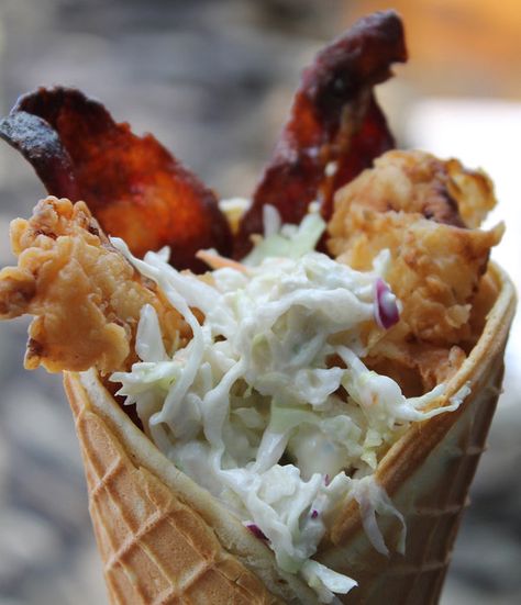 Chicken-n-Waffle Cone Finalists in the second annual Golden Spork Awards sponsored by the Wisconsin State Fair have been selected, and, not surprisingly, bacon is a theme. Chicken And Waffle Cone Recipe, Bacon On A Stick, Chicken N Waffles, Waffle Cone Recipe, Wisconsin State Fair, Bacon Waffles, State Fair Food, Food Truck Menu, Street Food Recipes