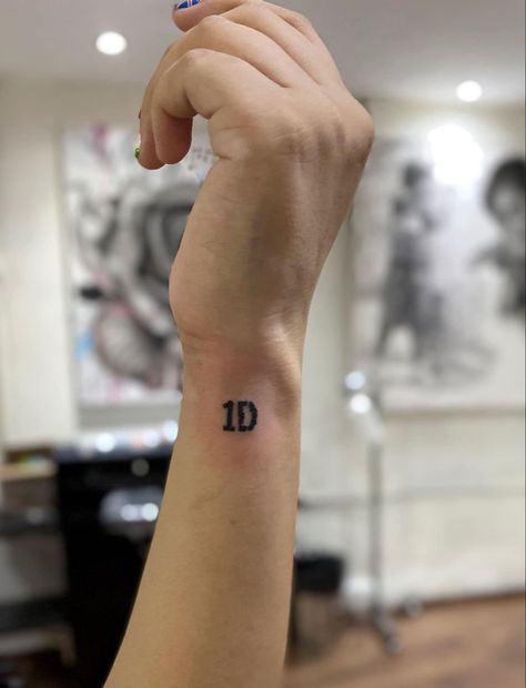 Harry Styles Arm Tattoos, Tatuaje Studio Ghibli, One Direction Tattoos, Harry Tattoos, Army Tattoos, Harry Styles Tattoos, Lyric Tattoos, Cute Tattoos For Women, Dainty Tattoos