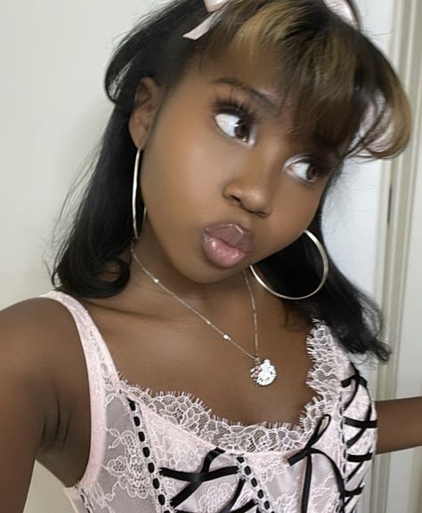 Dolly Gyaru Makeup, Dolly Foreign Makeup, Foreign Makeup, Dark Skin Gyaru, Pink Gyaru Makeup, Black Gyaru Makeup, Dolly Makeup Black Woman, Coquette Makeup Dark Skin, Blk Hairstyles