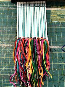 Paintbrush Rocket: 6th Grade - Weaving with Rya Knots Doodle Weaving, Class 2023, Weaving For Kids, Fiber Art Projects, Art Cart, Weaving Yarn, Art Lessons For Kids, Finger Knitting, Principles Of Design