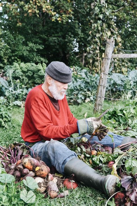 Farming Outfits Men, Farmer Man Aesthetic, Groundskeeper Aesthetic, Gardening Outfit Aesthetic, Unaccustomed Earth, Old Man Aesthetic, Cottagecore Men, Man Gardening, Farm Man