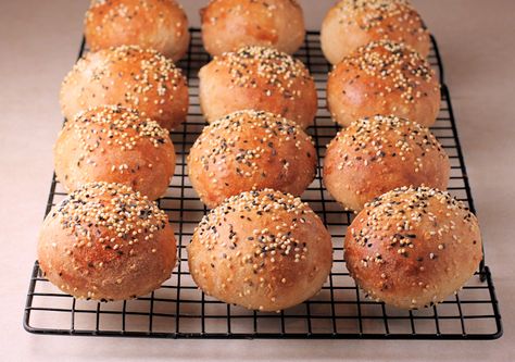 Multi-Grain Seeded Dinner Rolls Whole Grain Bread Recipe, Grain Bread Recipe, Artisan Rolls, Artisan Bakery, Sub Rolls, Multigrain Bread, Bread Rolls Recipe, Grain Bread, Yeast Rolls