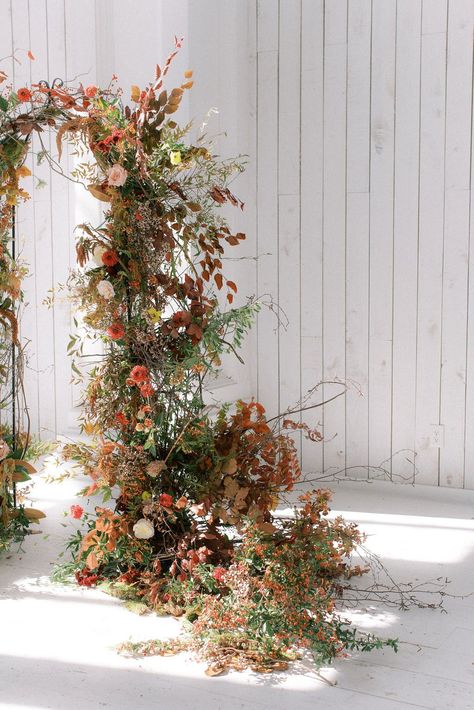 Floral Installations, Flower Installation, Ceremony Inspiration, Ceremony Wedding, Ceremony Arch, Ceremony Flowers, Wedding Inspiration Fall, Floral Arch, Ceremony Backdrop