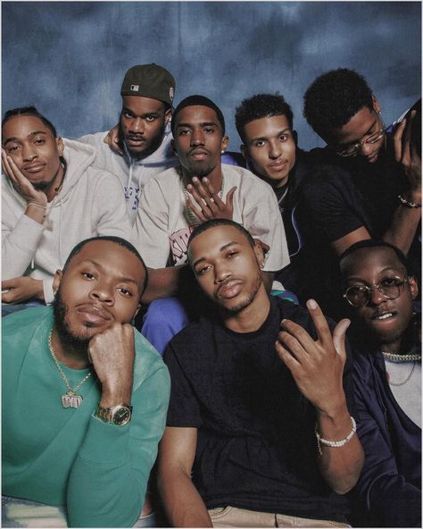 Yearbook Photoshoot, Denim Photoshoot, Streetwear Photoshoot, Business Photoshoot, Yearbook Photos, Group Photography, Glam Photoshoot, Men Photoshoot, Black Photography