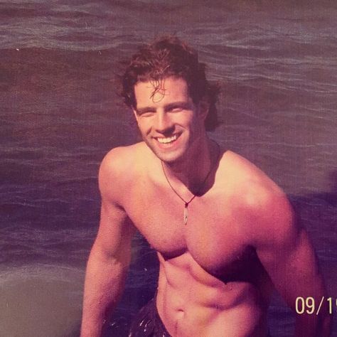 Pin for Later: These Throwback Photos of HGTV Hosts Will Have You Saying, "OMG" Scott McGillivray The Income Property star made his thousands of Instagram followers happy with a throwback shirtless photo! Scott Mcgillivray, Get Back In Shape, Hgtv Star, Famous Pictures, Getting Back In Shape, Men Photography, Tech Tips, People Magazine, Man Crush