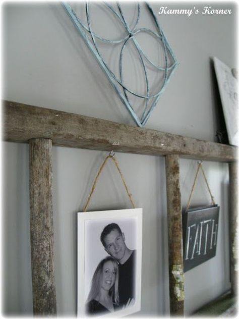 Kammy's Korner:  repurposed ladder wall shelf photo display Ladder On Wall, Ladder Picture Frame, Ladder Wall Decor, Ladder Wall Shelf, Repurposed Ladders, Quilt Ladder, Old Ladder, Deco Champetre, Diy Upcycling