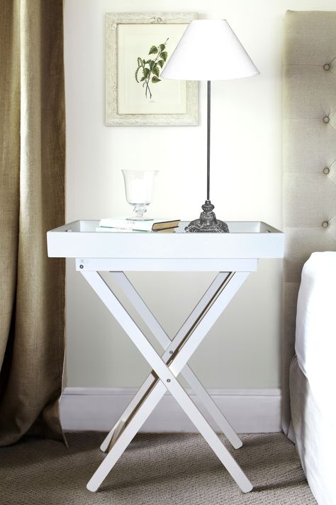 White Butler's Tray - www.lavenderhillinteriors.com.au Hamptons Design, Tea Carts, Table Tray Decor, Butlers Tray Table, Bedside Tray, Tray Decor Ideas, Butler Table, Bee Room, Tray Tables