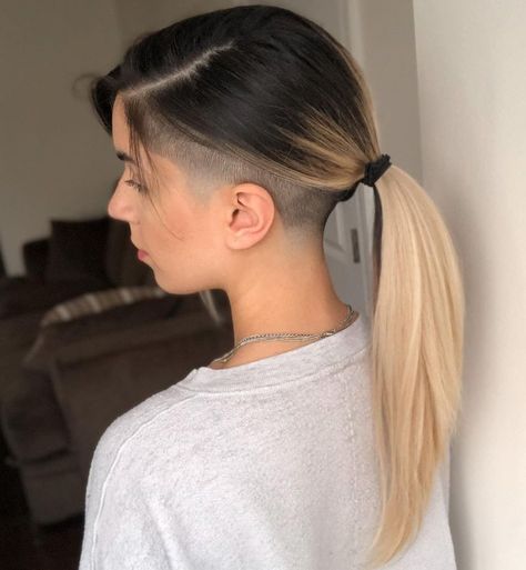 The 50 Coolest Shaved Hairstyles for Women - Hair Adviser Ponytail Undercut, Long Hair Undercut, Shaved Side Haircut, Long Hair Shaved Sides, Side Haircut, Girl Undercut, Undercut Hairstyles Women, Undercut Long Hair, Half Shaved Hair