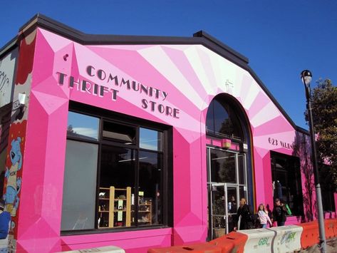 Check out some fun and interesting thrift shops in San Francisco. San Francisco Shopping, Dubai Skyscraper, Mission District, San Francisco Travel, Structure Architecture, California Dreamin', San Fran, To Infinity And Beyond, Thrift Stores