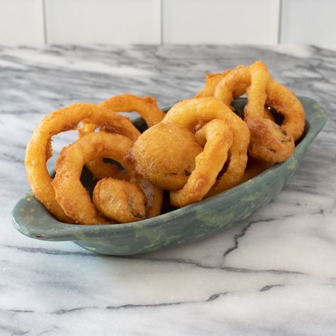 Deep Frying Batter Recipe, Beer Batter Fries, Deep Fry Batter Recipe, Deep Fry Batter, Beer Batter Recipe, Beer Battered Fries, Homemade Onion Rings, Calamari Recipes, Batter Recipe