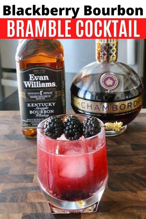 How to make a Blackberry Bramble. Our refreshing cocktail recipe is a summer drink shaken with bourbon whiskey, Chambord and lemon juice. Bramble Recipe, Chambord Recipes, Chambord Cocktails, Fruity Summer Drinks, Whiskey Cocktails Easy, Blackberry Bourbon, Blackberry Cocktail, Bramble Cocktail, Blackberry Bramble