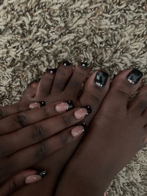 Red And Black Toe Nails, Matching Hands And Toes Nails, Nails Acrylic For Black Women, Toes And Nails Matching Color Combos, Black Toe Nails With Design, Black Nails And Toes, Goth Pedicure, Matching Mani And Pedi, Black Mani Pedi