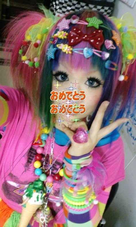 Decora Fashion Outfits, Decora Hair, Harajuku Decora Kei, Decora Outfits, Decora Harajuku, Harajuku Decora, Decora Fashion, Harajuku Aesthetic, Harajuku Fashion Street