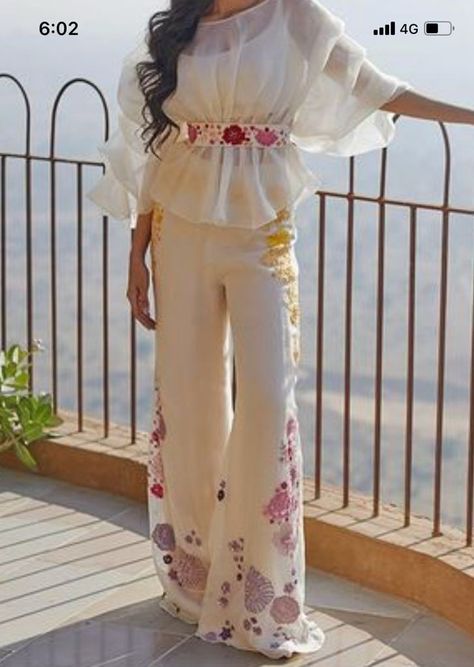 Latest Indian Fashion 2020, Coord Sets For Women Party Western, Trendy Outfits Indian, Lehenga Designs Simple, Traditional Dresses Designs, Style Guru, Polka Dot Maxi Dresses, Salwar Kamiz, Traditional Indian Outfits