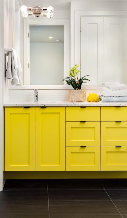 Yellow is one of the brightest colors to decorate with. It’s the most vivid color in the spectrum and the most noticeable to the human eye. Depending on Wall Paint Combination, Modern Bathroom Colours, Yellow Painted Walls, Bathroom Cabinets Designs, Bathroom Furniture Modern, Yellow Bathroom, Bathroom Color Schemes, Yellow Bathrooms, Bathroom Color