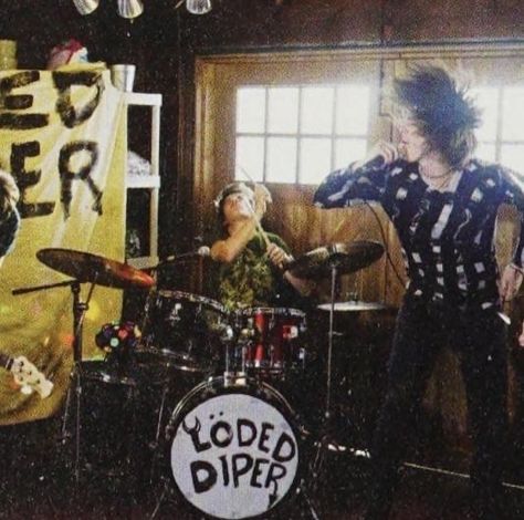 Rodrick Party Pictures, Rodrick Heffley Room, Loaded Diper, Rodrick Heffley Aesthetic, 2012 Aesthetic, Rodrick Rules, Rodrick Heffley, Rachel Elizabeth Dare, Devon Bostick