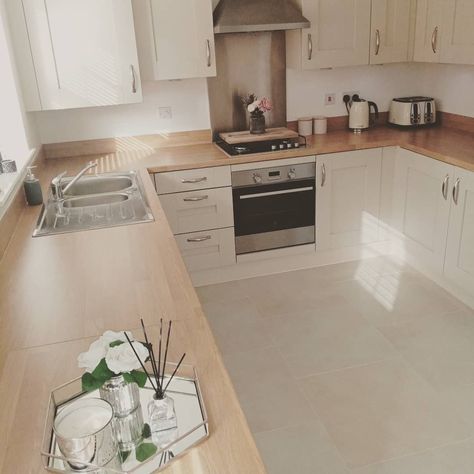 Easedale | Taylor Wimpey on Instagram: “Good Morning 🌞 Today is looking like a beautiful day already with the sun shining through.  Enjoy ☺️…” Grease Remover, Taylor Wimpey, Dishwasher Cleaner, Canning Supplies, Good Morning Today, Washing Soda, Sun Shining, Vinegar And Water, Kitchen Cleaning Hacks