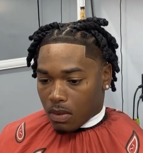 Fade Haircut With Dreads, Hairstyles For Short Locs Men, Dreads Styles For Men Short Fade, High Top Freeform Dreads, Styles For Short Dreads Men, Short Locs Styles Men, Dread Haircut Men, Dread Taper Fade, 2 Strands Twist Locs