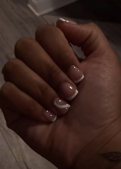 Nail Color Natural Nails, Small Short Acrylic Nails, Short Mini Acrylic Nails, French Tip Gel Nails Short Round, Short Short Gel Nails, French Tip Designs Acrylic Short, Gel Overlay Nails Natural Short Design, Very Short Nails Acrylic, Minimal Nail Design Natural