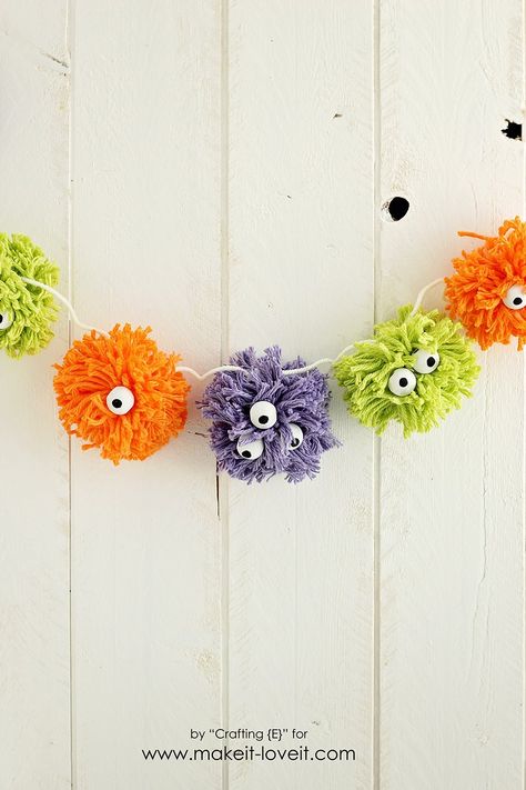 Skull Garland, Diy Halloween Garland, Ghost Garland, Dulces Halloween, Blood Drip, Halloween Symbols, Ideas Fiesta, Boyfriend Crafts, Garland Ideas