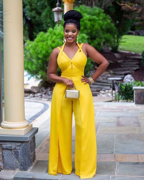 Yellow Brunch Outfits Black Women, Yellow Brunch Outfit, Brunch Chic Outfits, Yellow Jumpsuit Outfit, Brunch Outfit Black Woman, Dressy Casual Attire, Bday Dresses, Jamaica Trip, Gold Jumpsuit