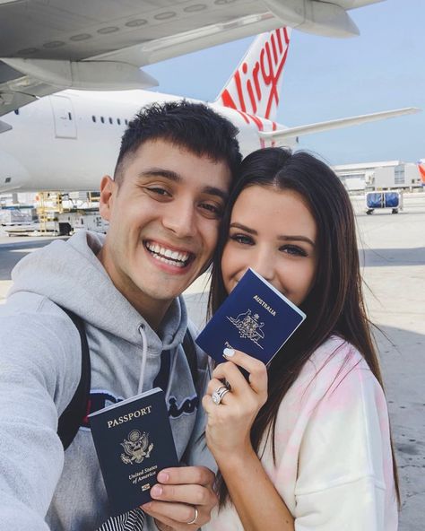 Jess And Gabe, Gabriel Conte, Couple Travel Photos, Jess Conte, Airport Pictures, Airport Aesthetic, Airport Photos, Couples Vacation, Couple Photoshoot Poses