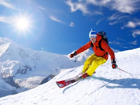 Ski season is almost here! Before you hit the slopes, make sure to condition your body so you ski strong and prevent any muscle soreness or injuries with this six-week training plan. Get started with week one. 6 Week Workout Plan, 6 Week Workout, Skiing Workout, Full Body Workout Plan, Weekly Workout Plans, Best Ski Resorts, Ski Outfit, Ski Season, Body Workout Plan