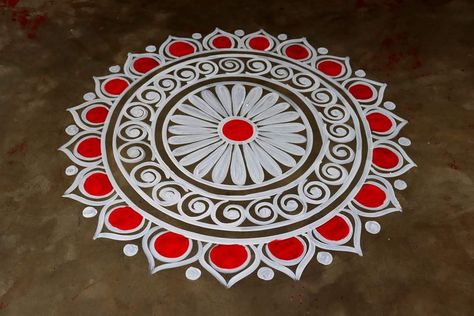 Rangoli Designs With White Colour, Red And White Rangoli, White Paint Rangoli, Easy Alpana Designs Bengali, Easy Alpona Design Bengali, Easy Alpana Designs, Alpona Design Bengali Easy Simple, Alpona Drawing, Alpana Designs Bengali