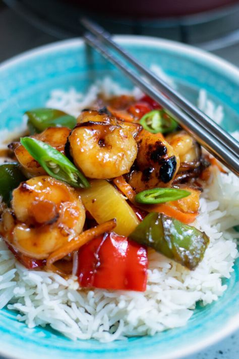 Sweet And Sour Shrimp Recipe, Sweet And Sour Shrimp, Sweet And Sour Chicken Recipe, Sour Chicken Recipe, Sweet And Sour Chicken, Chinese Restaurants, Lime Shrimp, Stir Fry Dishes, Asian Inspired Dishes