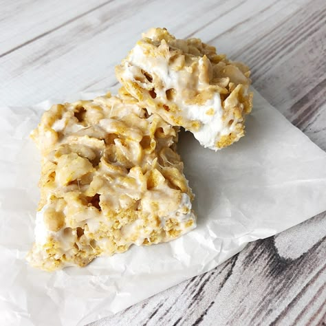 Peanut Butter Captain Crunch Bars, Captain Crunch Recipes, Energy Bites No Bake, Captain Crunch Berries, Captain Crunch Cereal, Peanut Butter Cereal, Cereal Bars Recipes, Cap'n Crunch, Crunch Berries