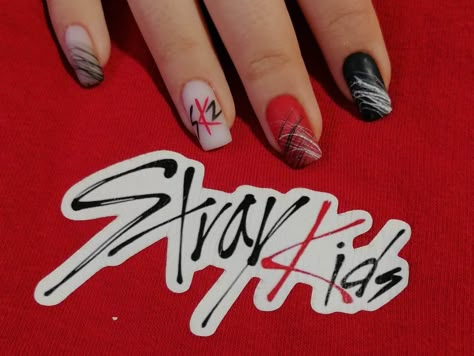 nail_art.lelee #straykidsnails #straykidsnailart #skznails #skz Skz Dominate Tour Nails, Stray Kids Dominate Nails, Skz Nail Art Ideas, Stray Kids Inspired Nails Ate, Straykids Ate Nails, Kids Nail Ideas, Uñas Stray Kids, Stray Kids Nail Art, Skz Nail